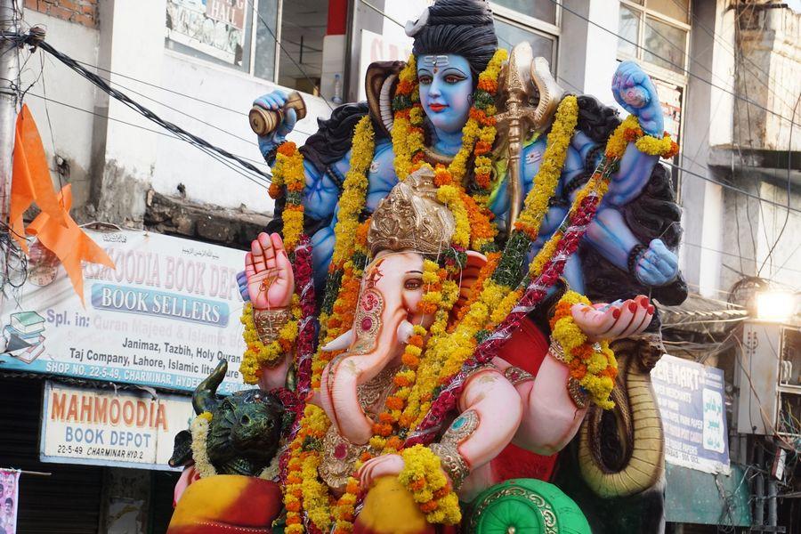 PHOTOS: Ganesh Nimajjanam in Hyderabad