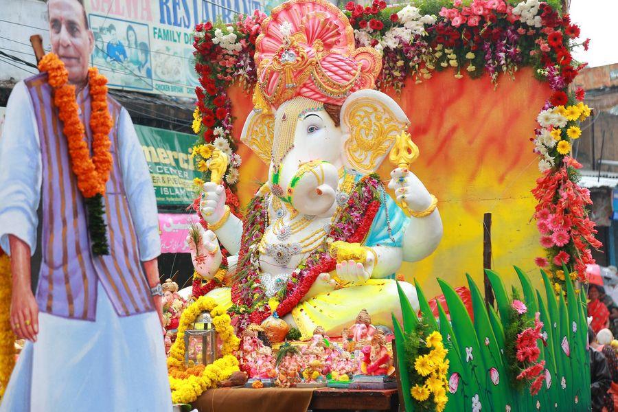 PHOTOS: Ganesh Nimajjanam in Hyderabad