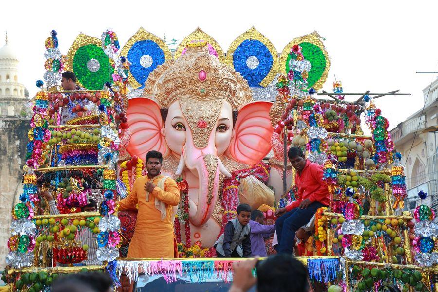 PHOTOS: Ganesh Nimajjanam in Hyderabad