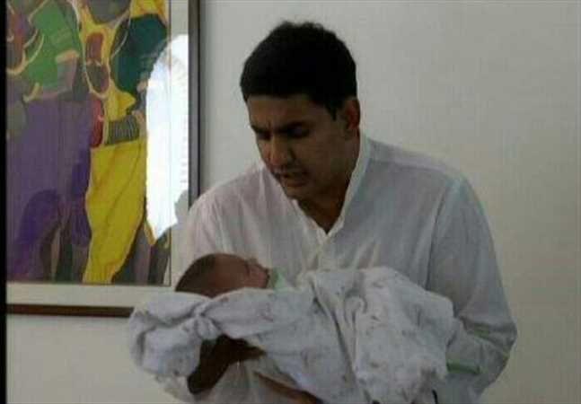 RARE & UNSEEN Private Pics of Nara Lokesh