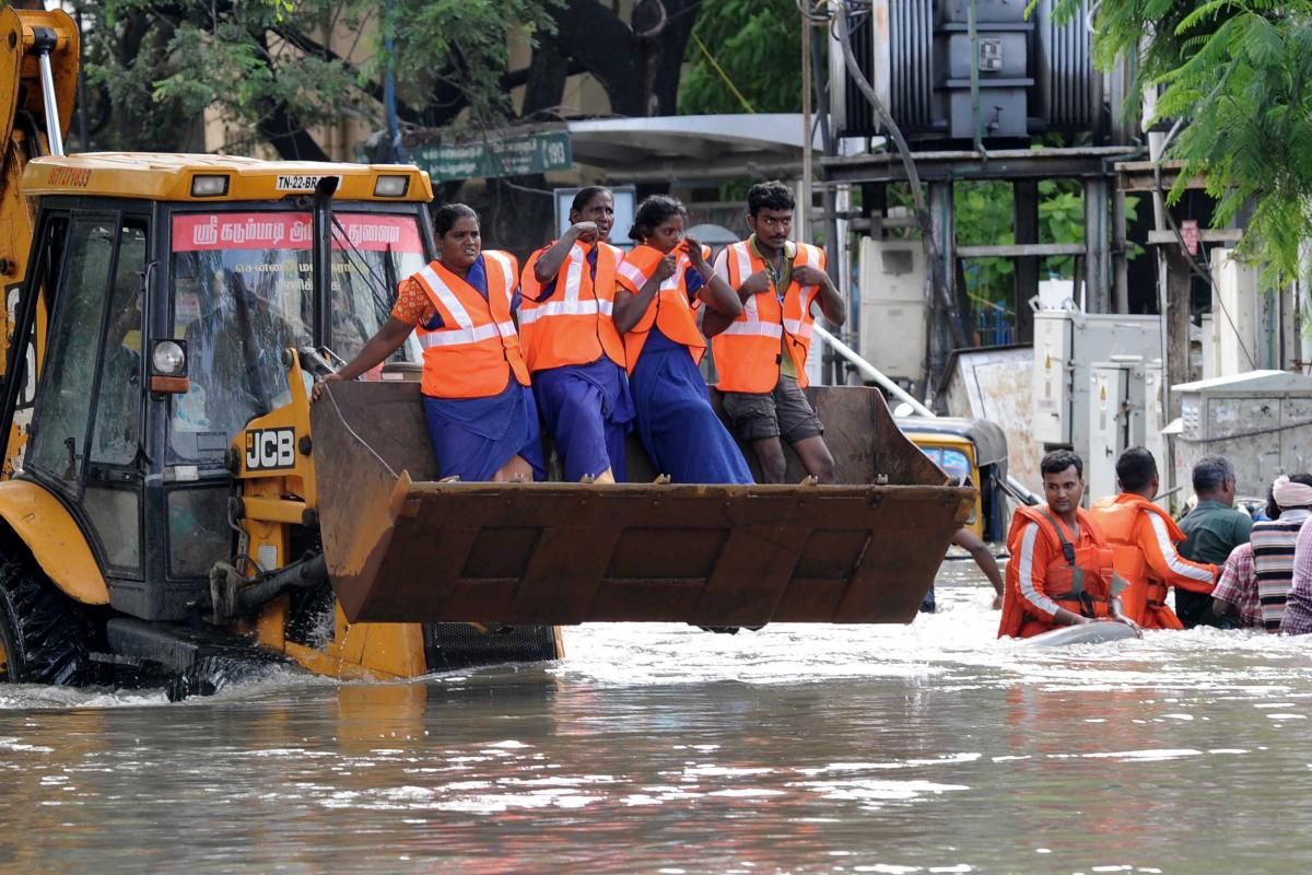 Rare Photos of Chennai Floods  Army  help