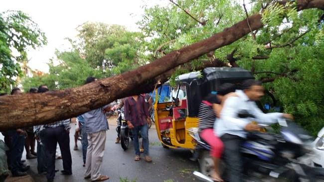 Unseen photos of Hyderabad rain air disaster 