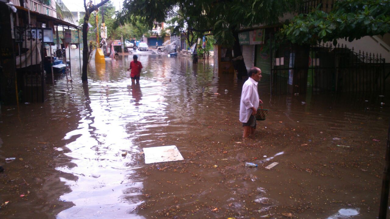 Hyderabad Unseened images of Heay rains Effected photos