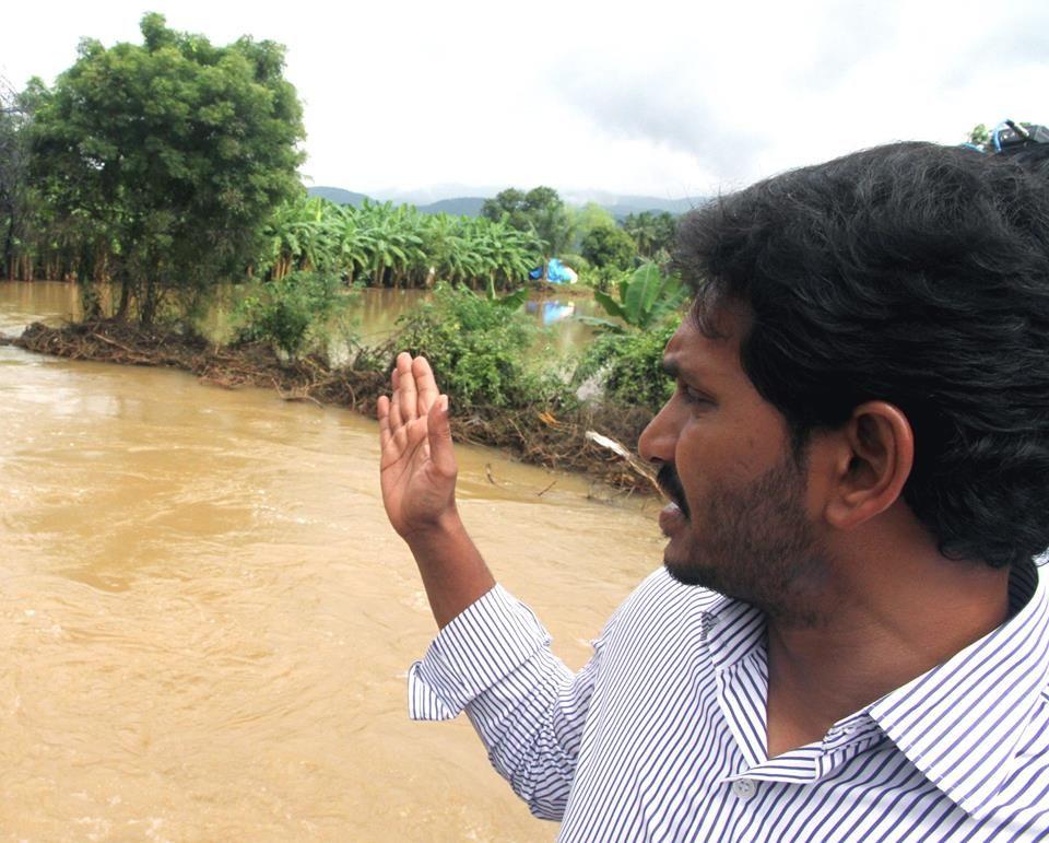 YS Jagan visits flood affected areas in Kadapa