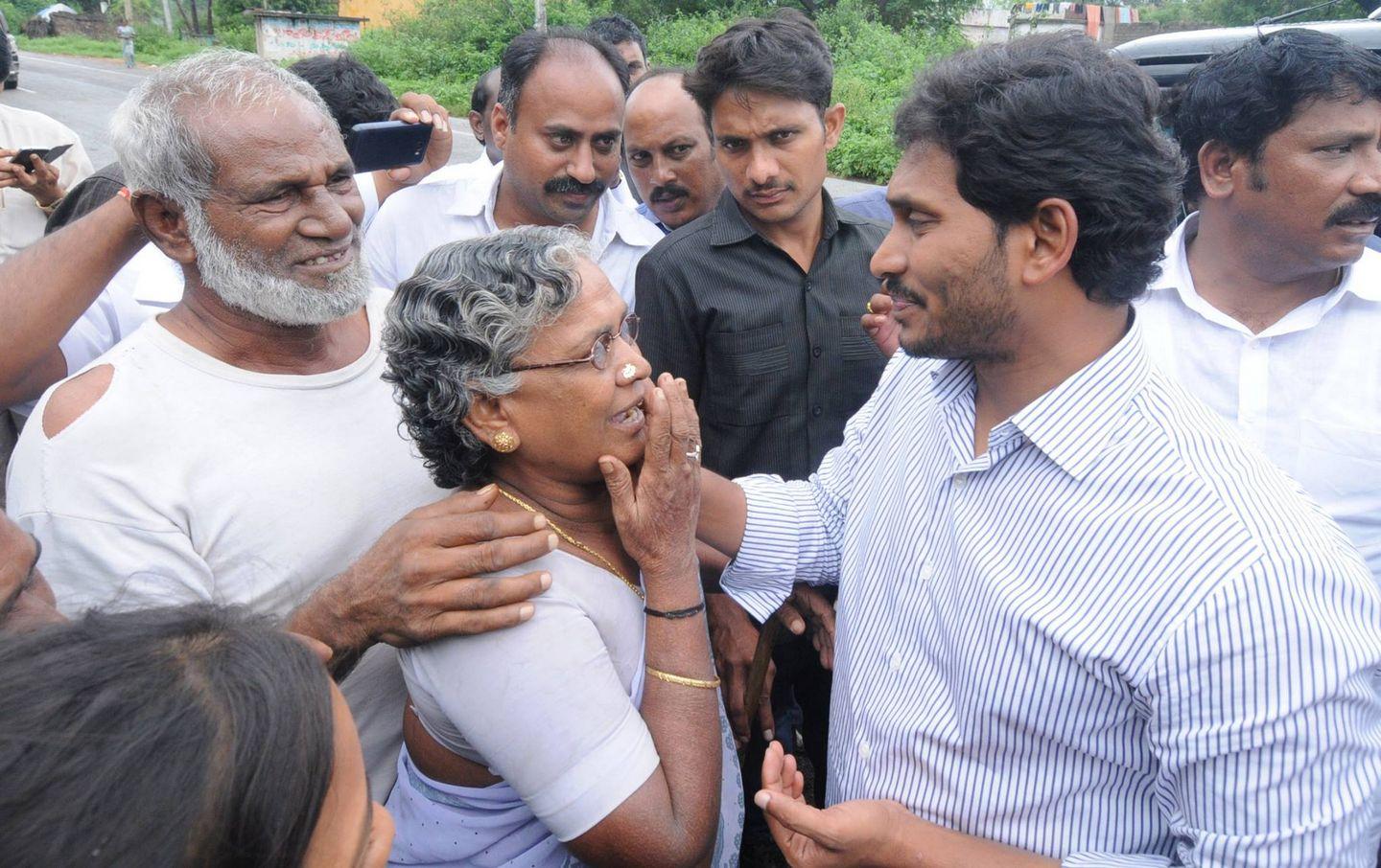 YS Jagan visits flood affected areas in Kadapa