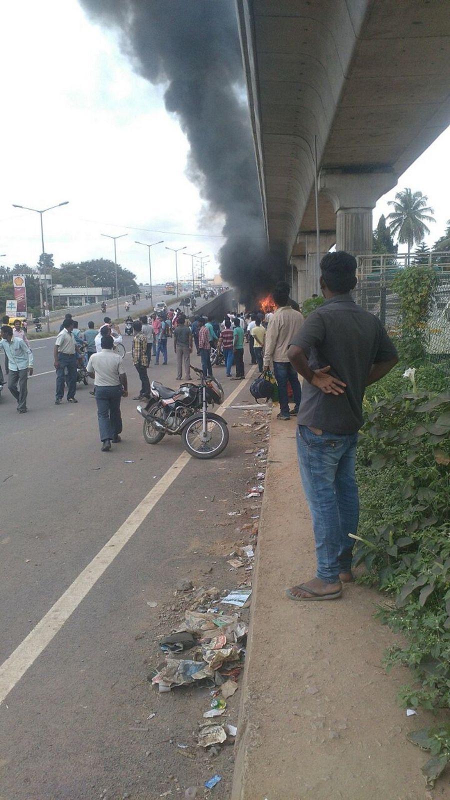 Cauvery row: Violence in Karnataka Photos