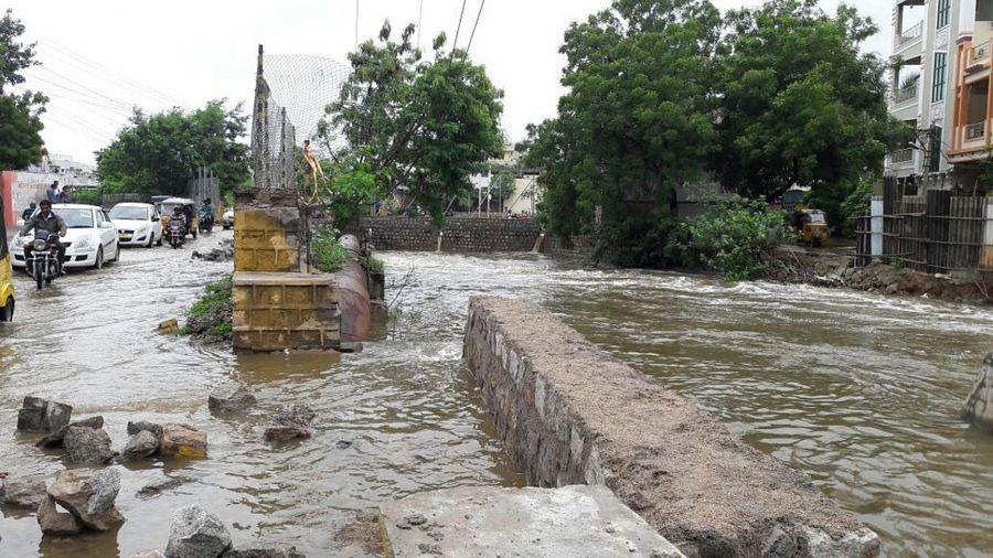 Heavy Rains in Both Telugu States Photos