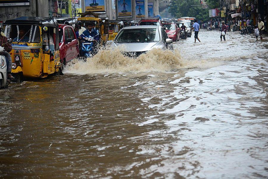 Heavy Rains in Both Telugu States Photos