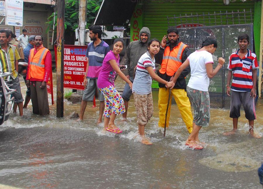 Heavy Rains in Both Telugu States Photos