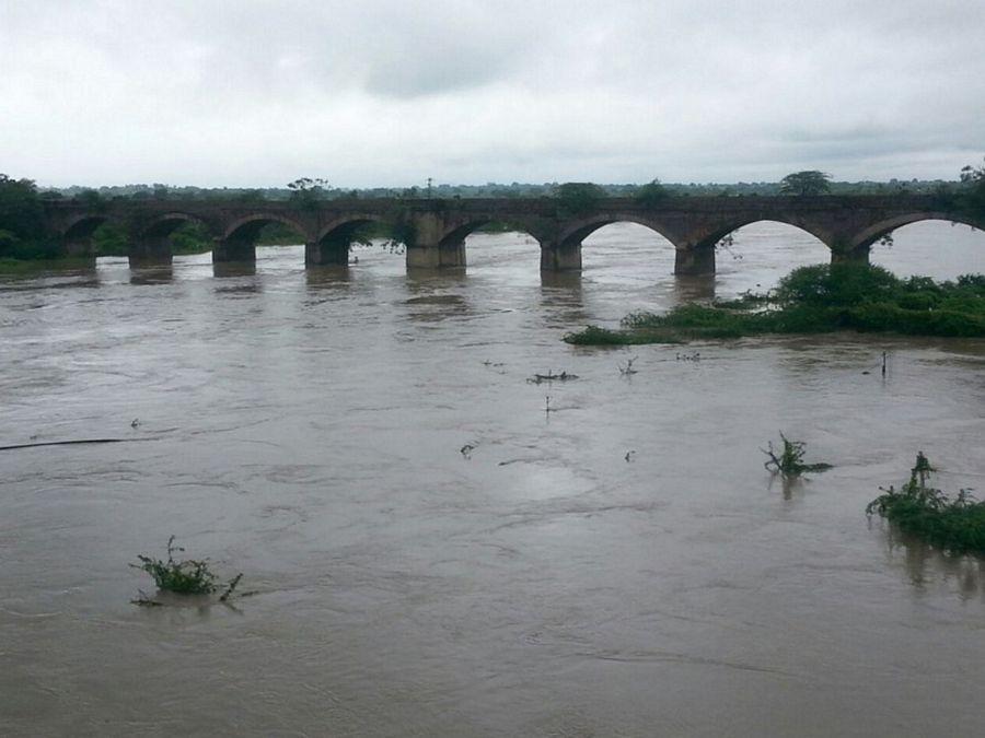 Heavy Rains in Both Telugu States Photos