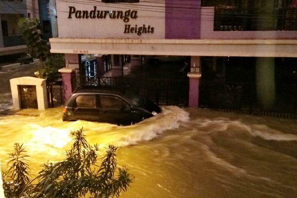 Heavy Rains in Both Telugu States Photos