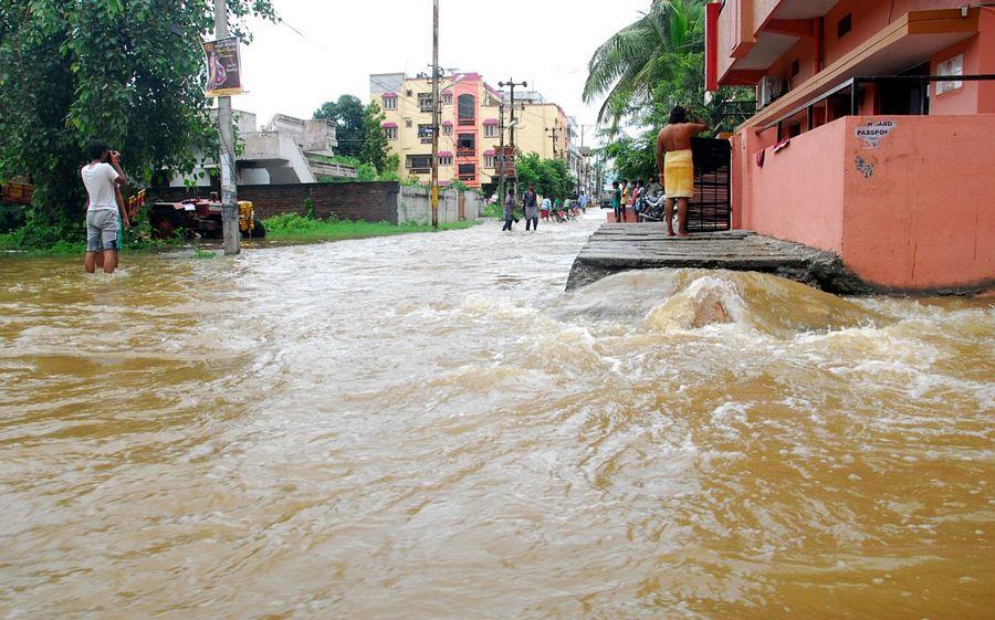 Heavy Rains in Both Telugu States Photos