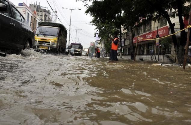 Hydera bad Hevy rains unseened Photos