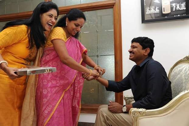 Kavitha Tie Rakhi Ktr Rare Photos