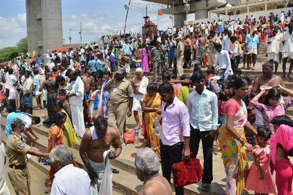 Krishna Pushkaralu 2016 Closing Ceremony Photos