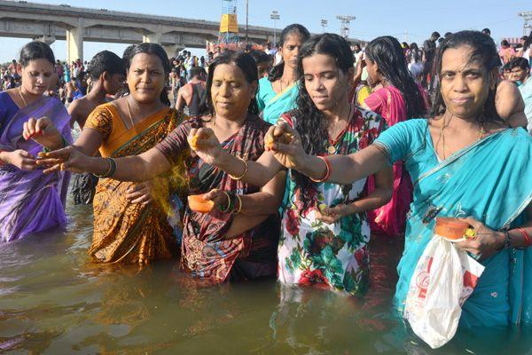 Krishna Pushkaralu 2016 Closing Ceremony Photos