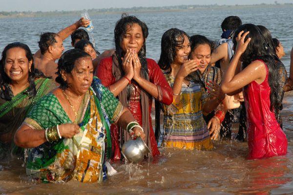 Last Day Of Krishna Pushkaralu Photos