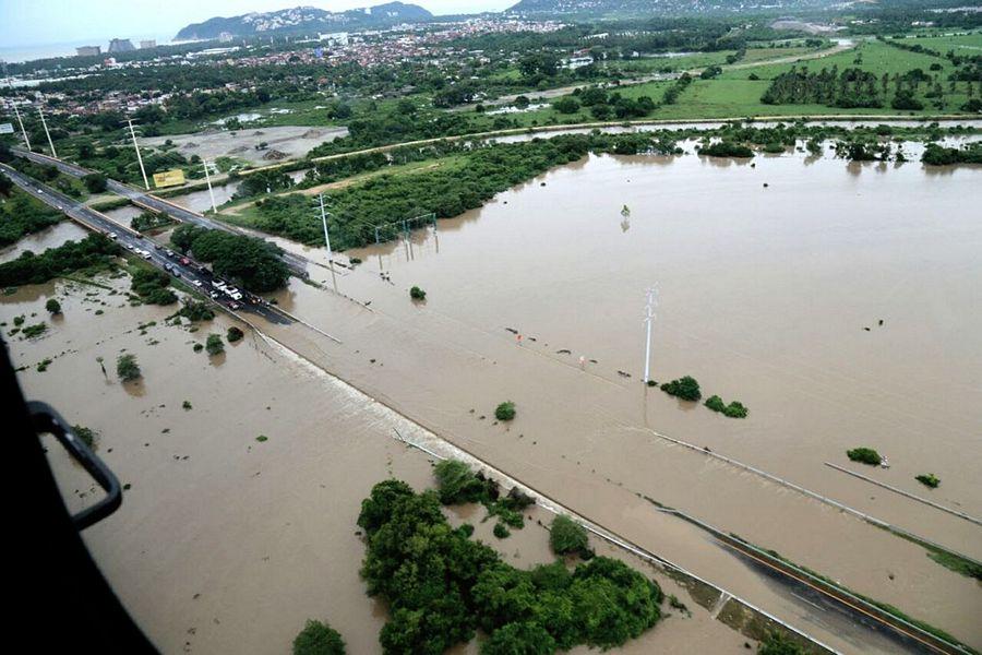 Mexico: Deadly Floods in Chiapas Photos