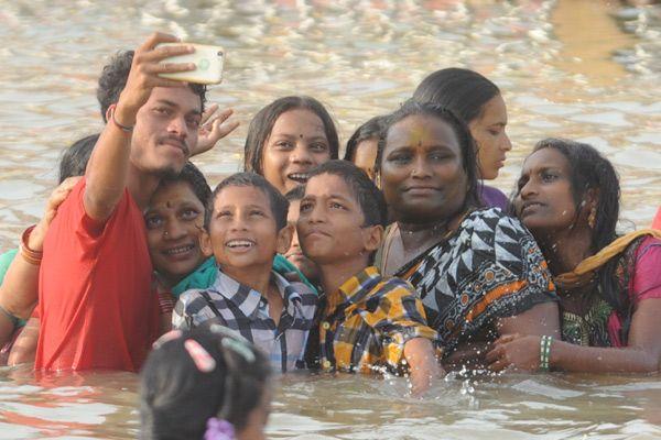 PHOTOS: Krishna Pushkaralu