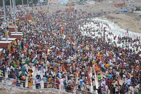 PHOTOS: Krishna Pushkaralu