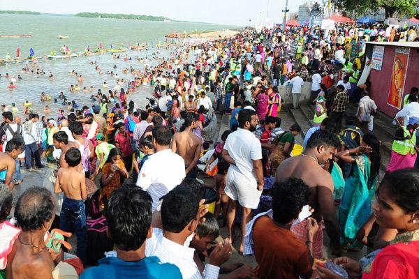 PHOTOS: Krishna Pushkaralu