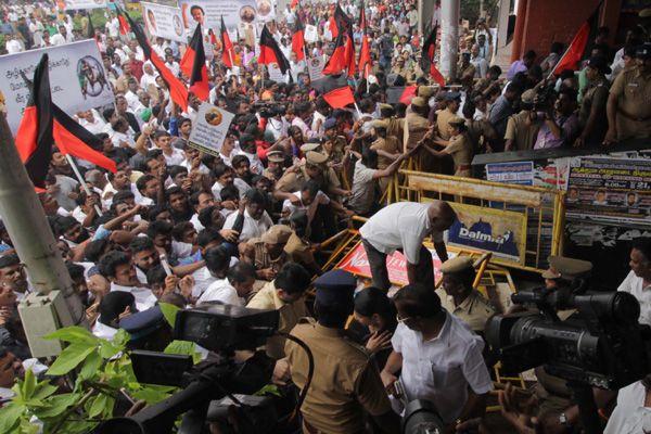 Photos All Tamilians Protesting In A Gandhian Way For Jallikattu