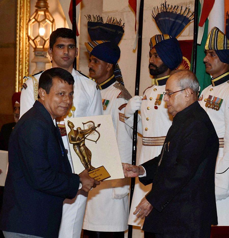 President Pranab Mukherjee Presented Awards to Rio Olympics Winners