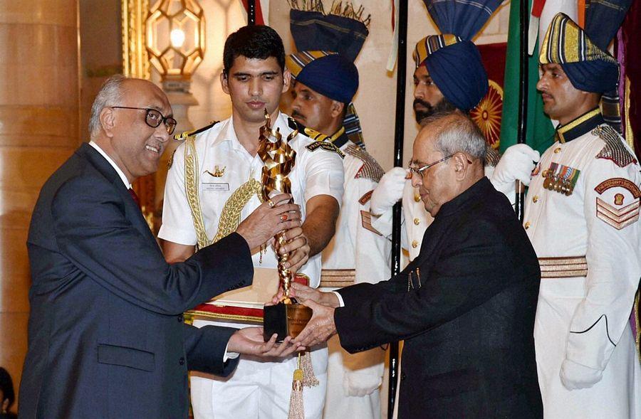 President Pranab Mukherjee Presented Awards to Rio Olympics Winners