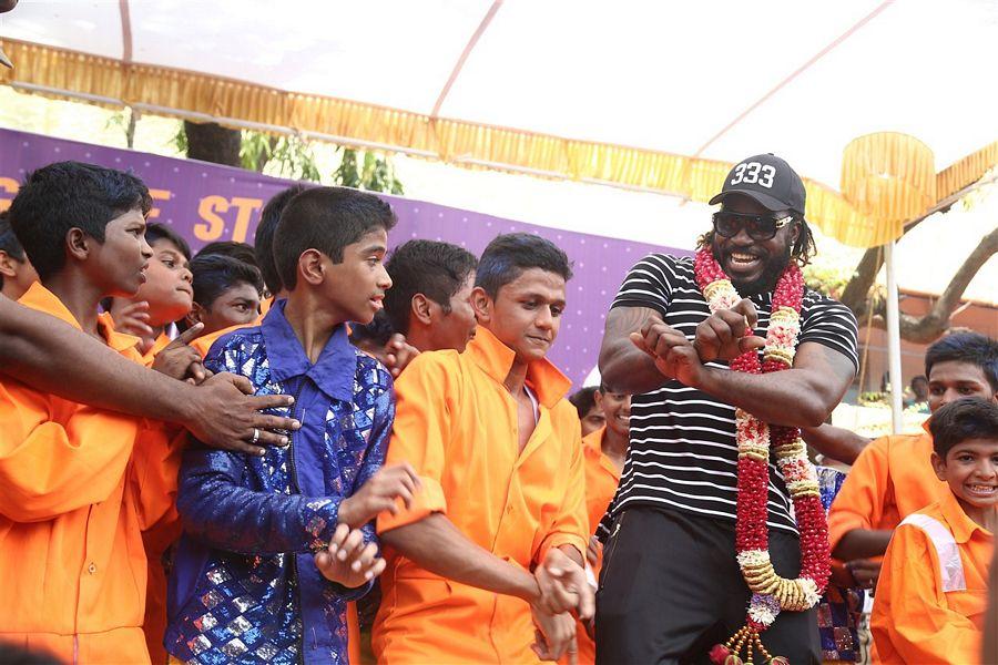 West Indies Cricketer Chris Gayle Visited Velammal School