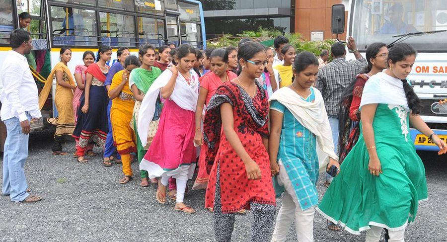 YS Jagan At Yuva Bheri Images In Nellore