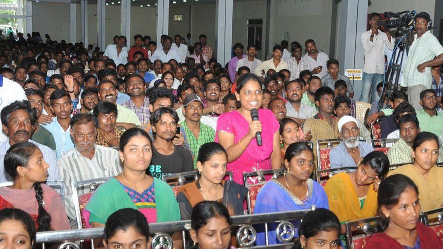 YS Jagan At Yuva Bheri Images In Nellore