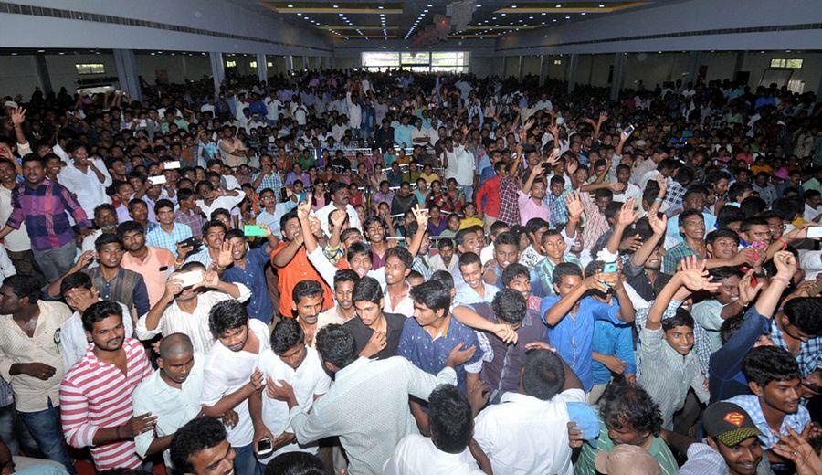 YS Jagan At Yuva Bheri Images In Nellore