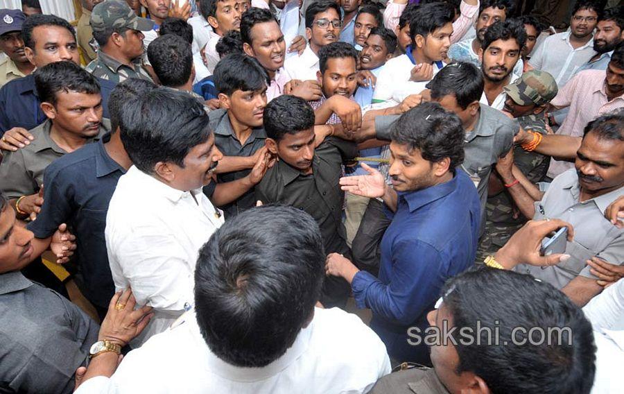 YS Jagan At Yuva Bheri Images In Nellore