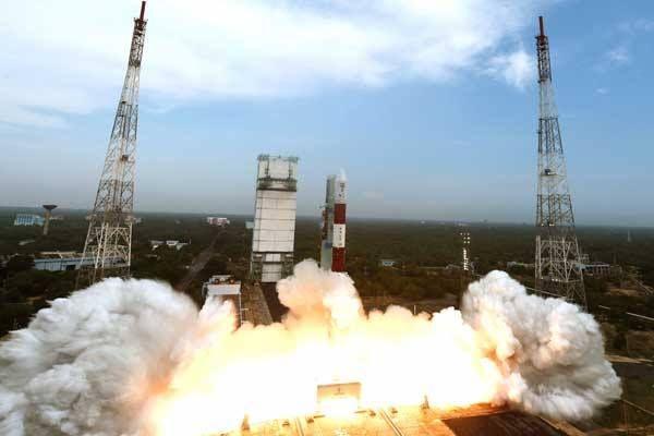 ISRO PSLV C35 Launching Photos