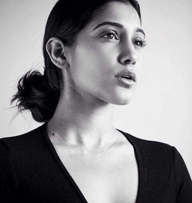 16 Hot and Sexy Photos of Actress Aneesha Joshi