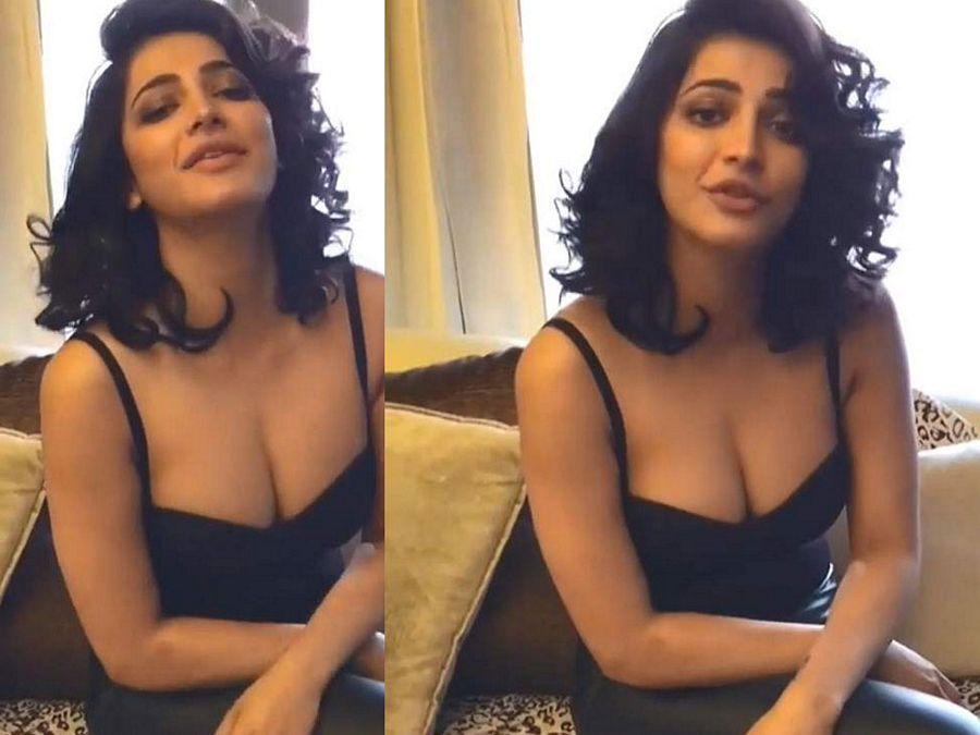 25 HOT & SEDUCING Cleavage Show of Shruti haasan