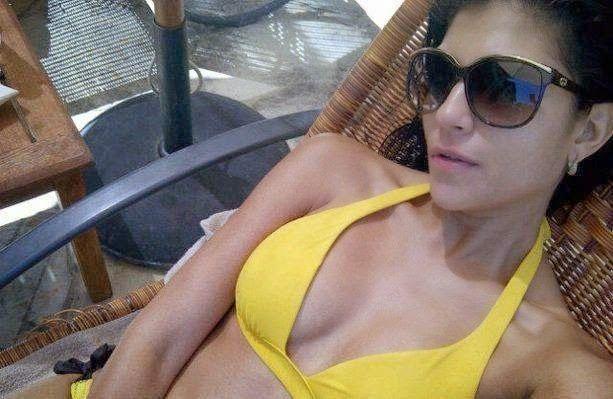 25 Pics of Sexy Archana Vijaya Hot IPL Host & TV Anchor