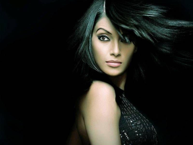 26 Bipasha Basu Latest Hot & Spicy UNSEEN Photos