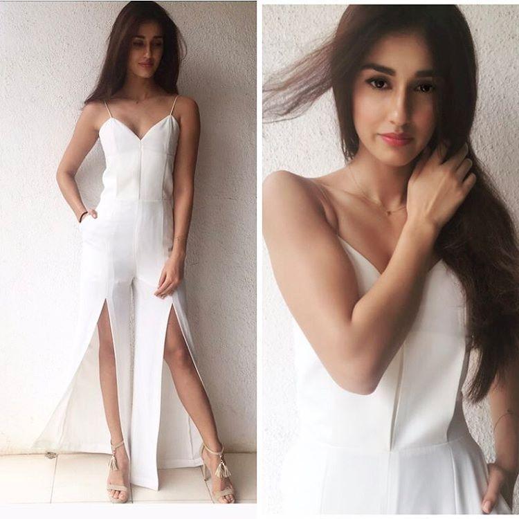 27 Disha Patani Latest Hot & Cleavage Show Photo Stills