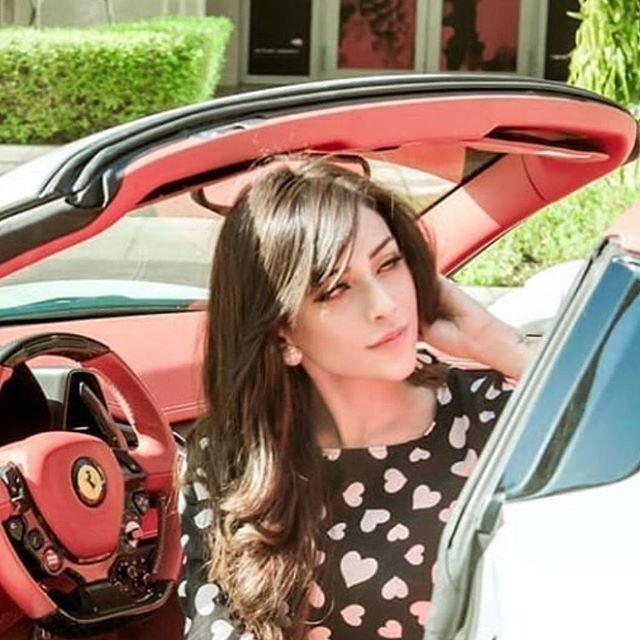 50+ Hot & Sexy Photos of Actress Angela Krislinzki