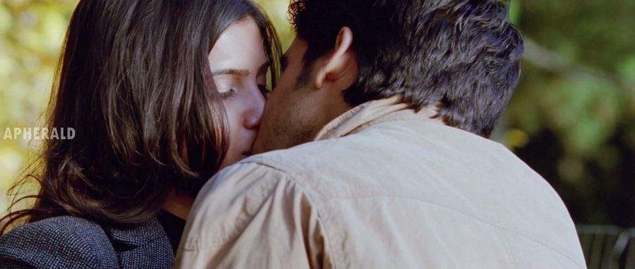 50 'HOT MOMENTS' of Samantha Captured On-Screen