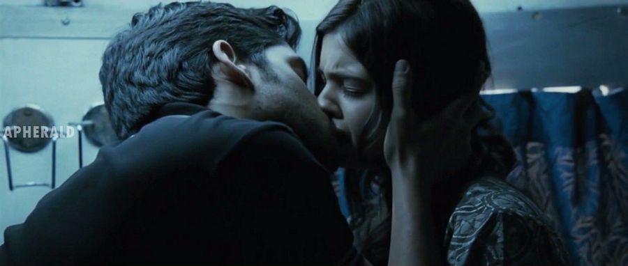 50 'HOT MOMENTS' of Samantha Captured On-Screen