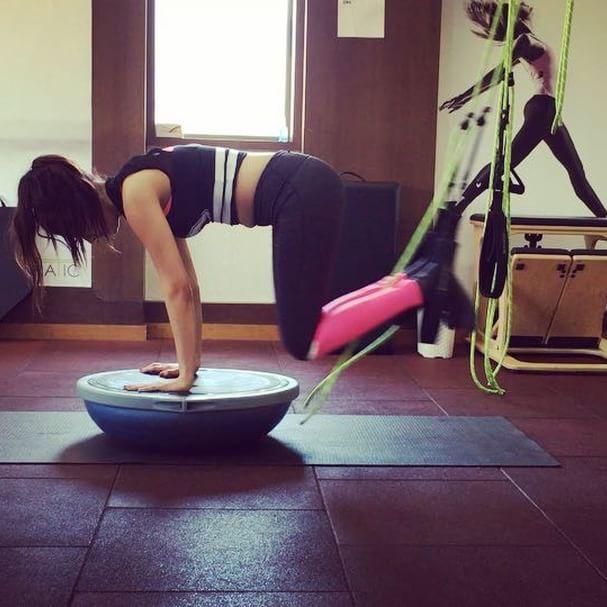 90 Hot & Spicy Unseen Photo's of Actress Amyra Dastur