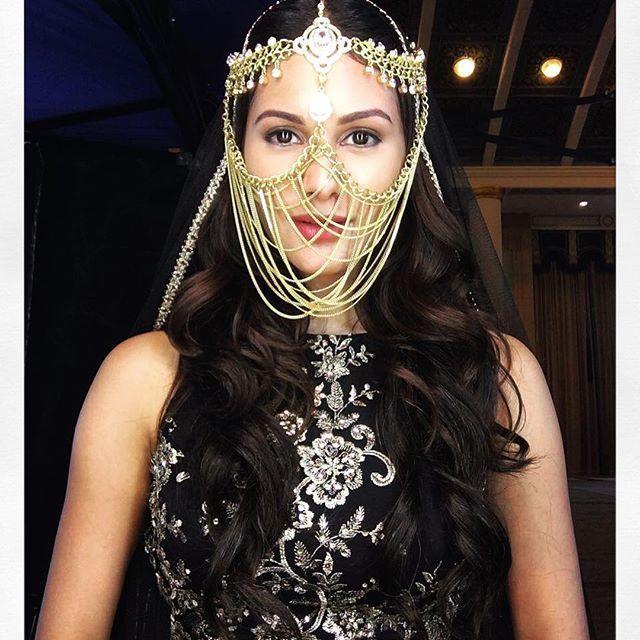 90 Hot & Spicy Unseen Photo's of Actress Amyra Dastur