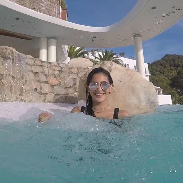 90 Hot & Spicy Unseen Photo's of Actress Amyra Dastur