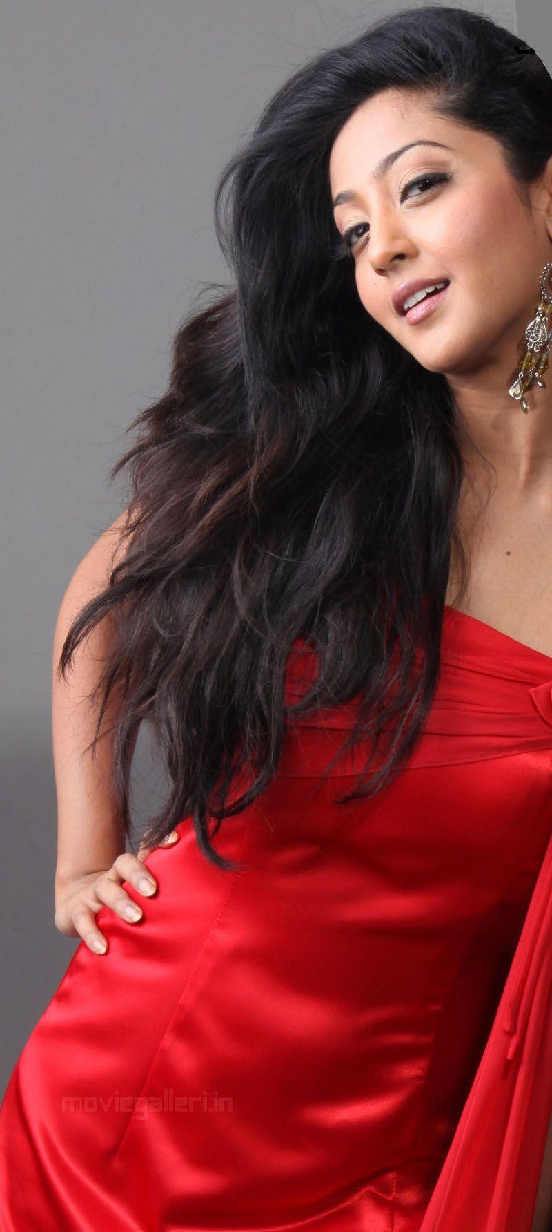 Actress Aindrita Ray Hot & Spicy Photos