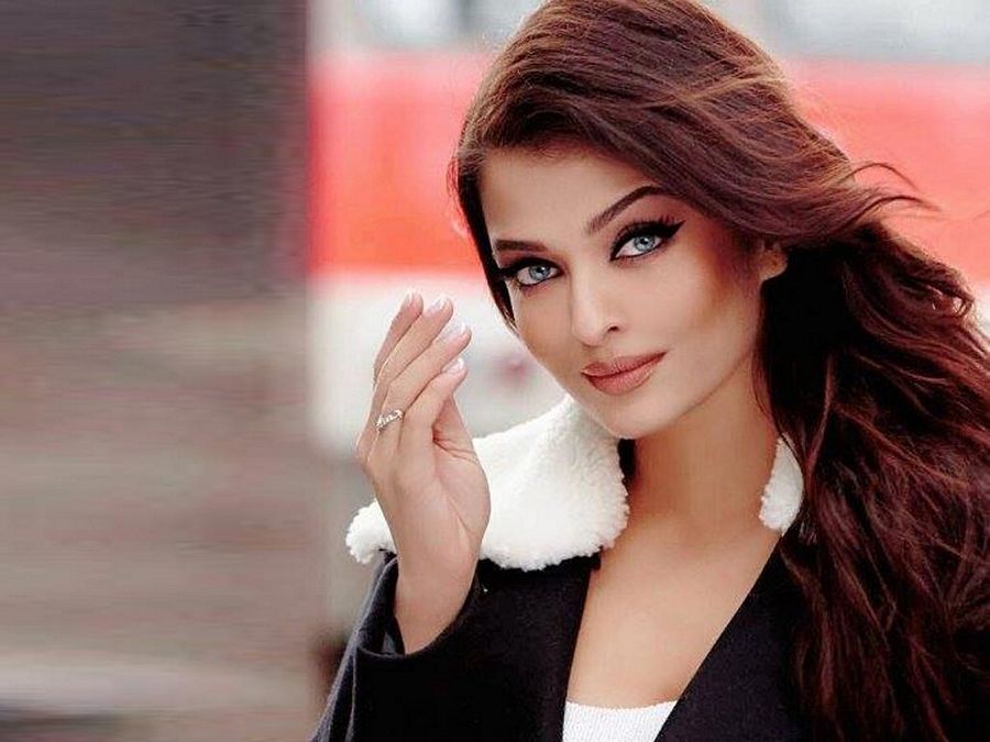 Actress Aishwarya Rai Rare & Unseen Pics