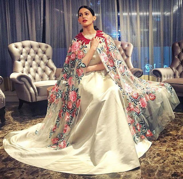 Actress Amyra Dastur 2017 Latest Hot & Spicy Stills