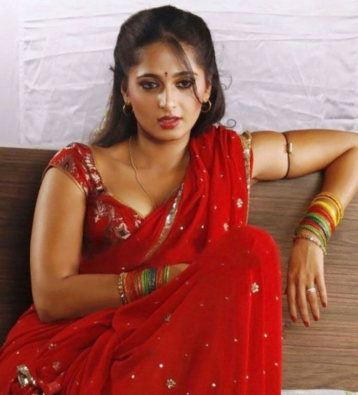 Actress Anushka Shetty Hot Sexy Photo Collection
