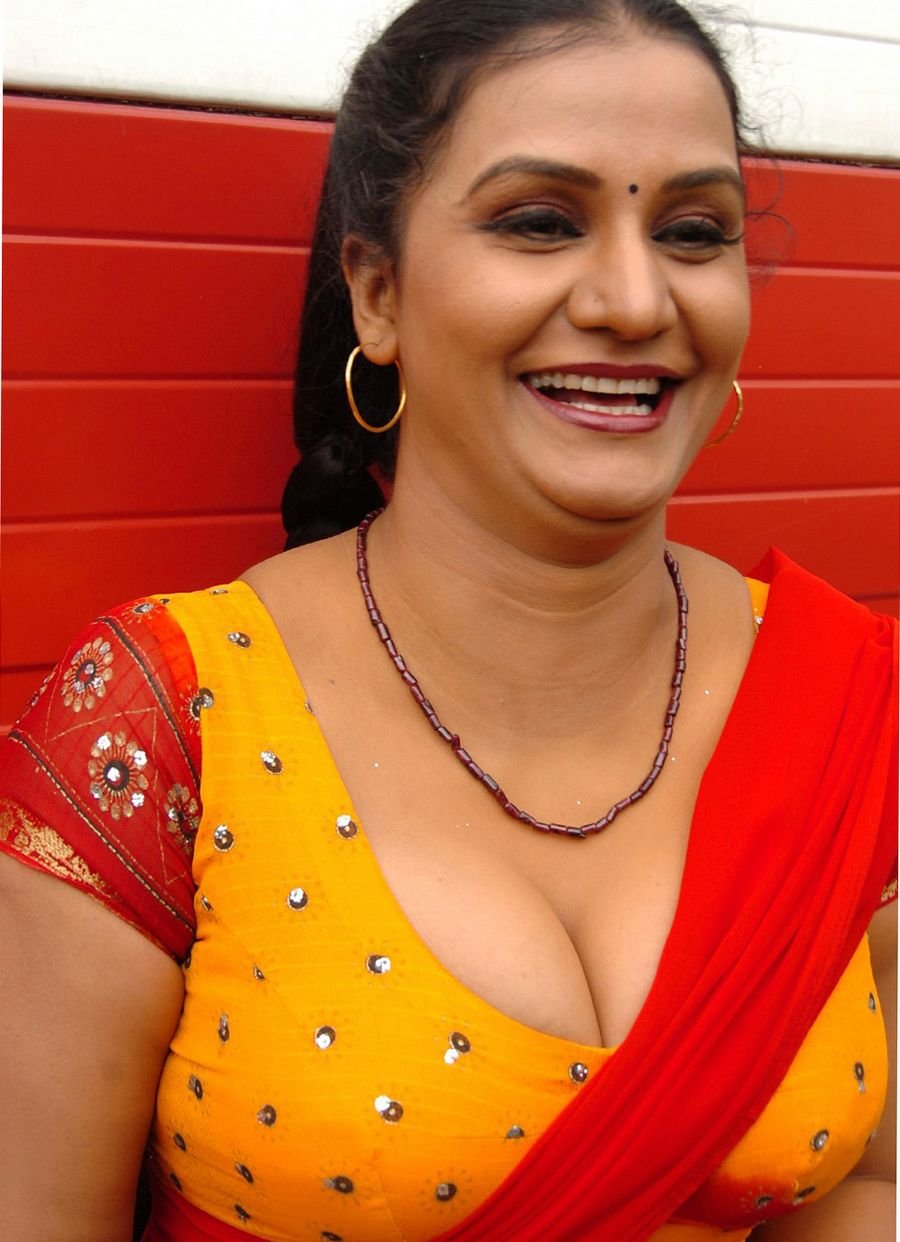 Actress Apoorva Aunty Hot Spicy Photos